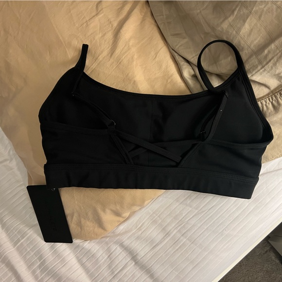 Surface Limitless Bra - Picture 4 of 5